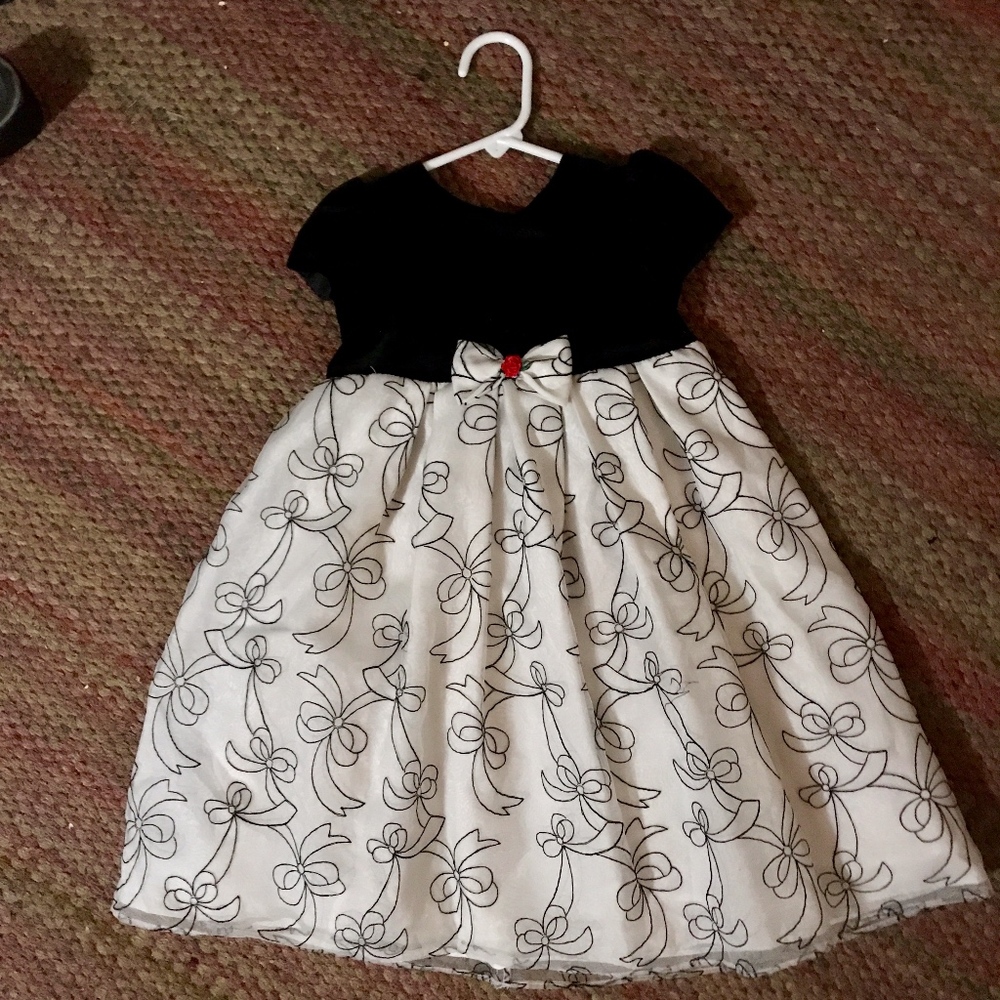 Sweet party dress black and white 4T